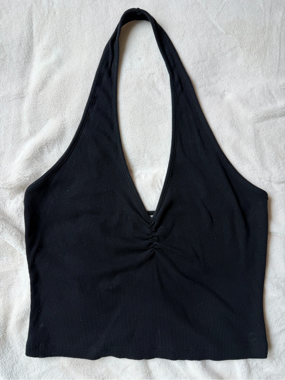 Hello Molly BASE THE ONLY RIBBED HALTER CROP TOP BLACK